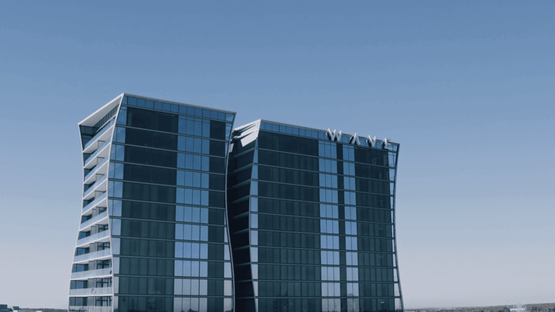 Pier Sixty-Six Residences superyacht marina and waterfront promenade